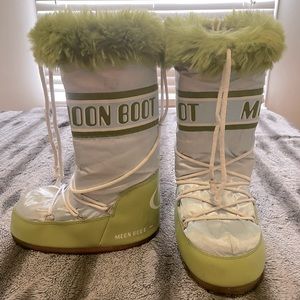 Moon Boot - Used